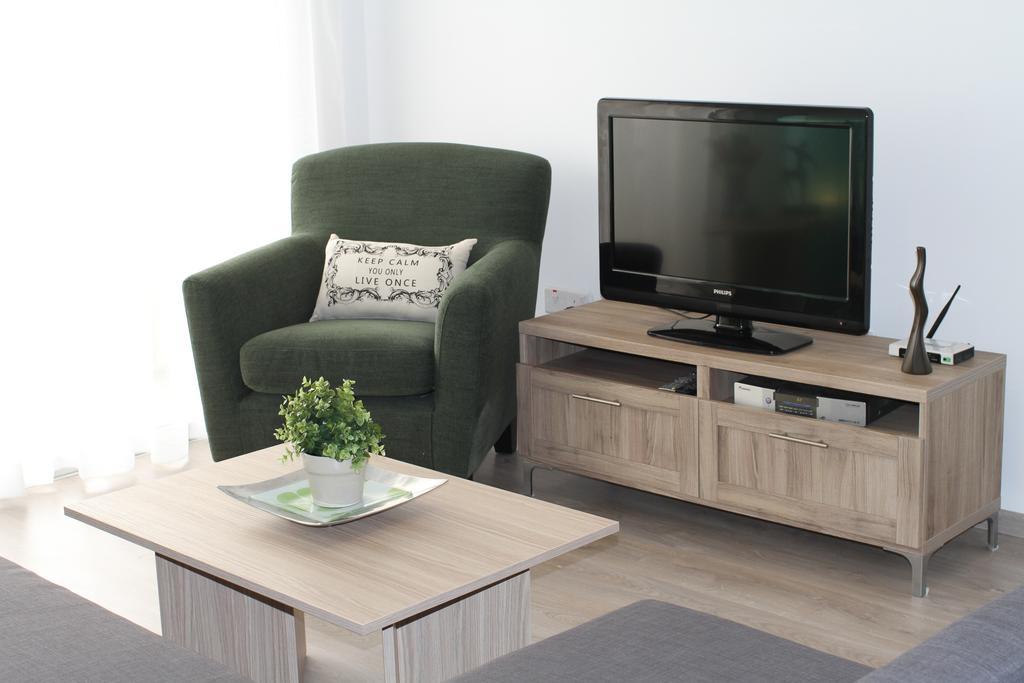 Pebble Beach Holiday Apartments Limasol Dış mekan fotoğraf