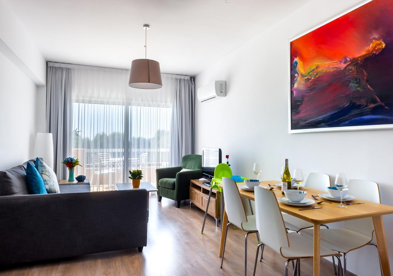 Pebble Beach Holiday Apartments Limasol Dış mekan fotoğraf