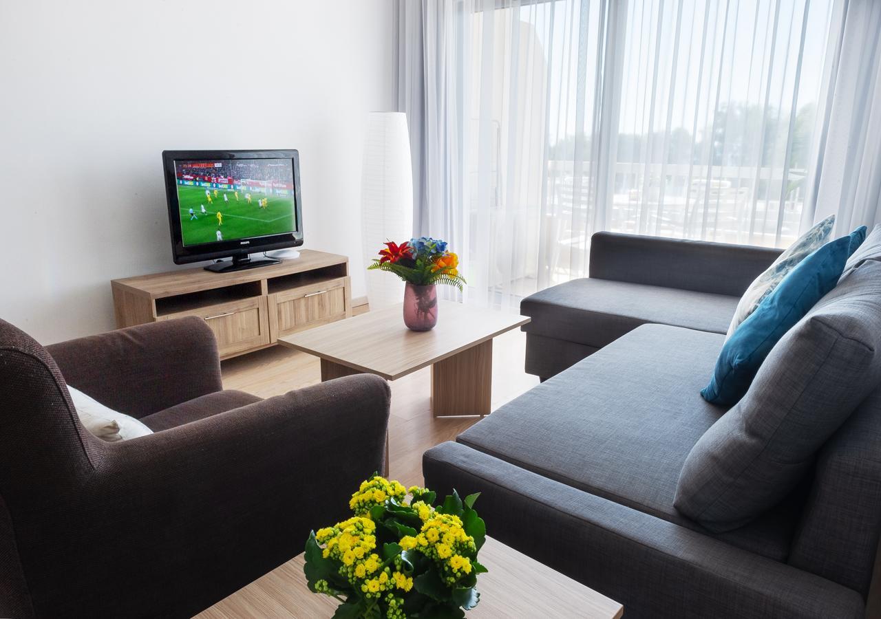 Pebble Beach Holiday Apartments Limasol Dış mekan fotoğraf