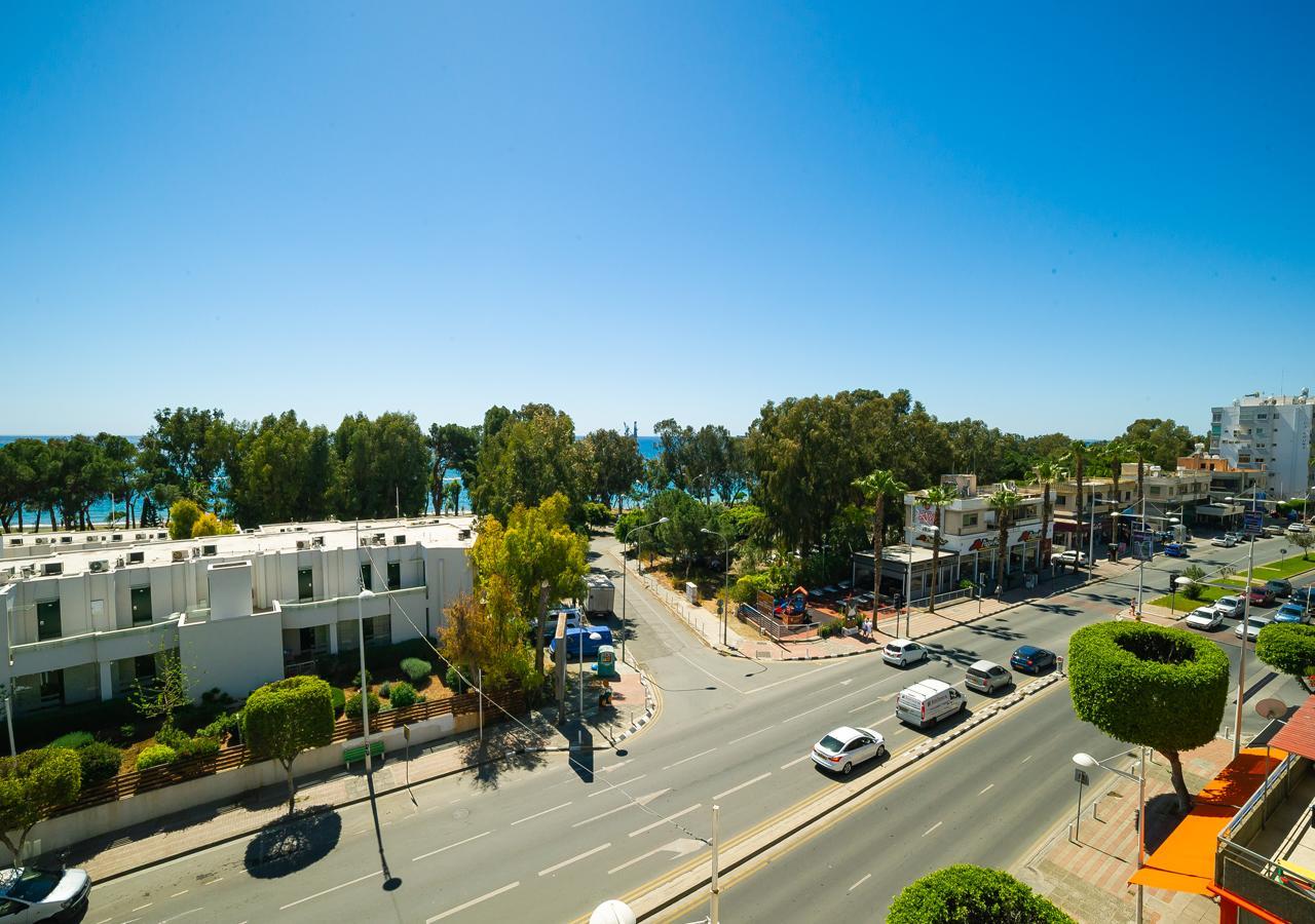 Pebble Beach Holiday Apartments Limasol Dış mekan fotoğraf